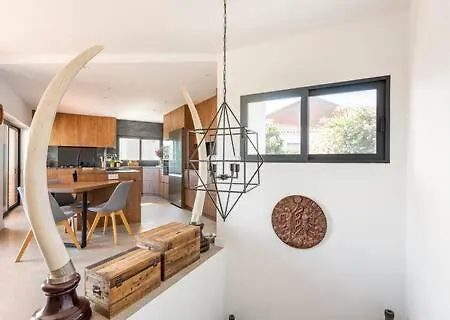 Hermosa En Sentiu Villa